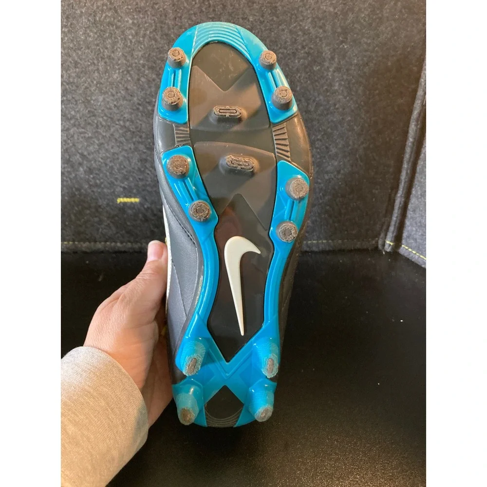Nike Youth Soccer Cleats Gray Blue Volt Size 6Y EUR 36.5‎ 524939-017